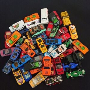 Assorted Kids Toy Cars - Die-Cast / Plastic Vehicle Lot - Trucks, Vans